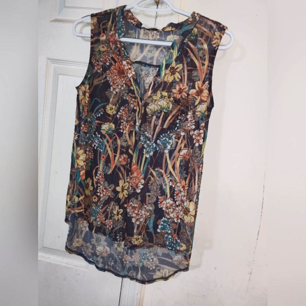 Eden & Olivia Sheer Sleeveless High-low Women's Shirt Small